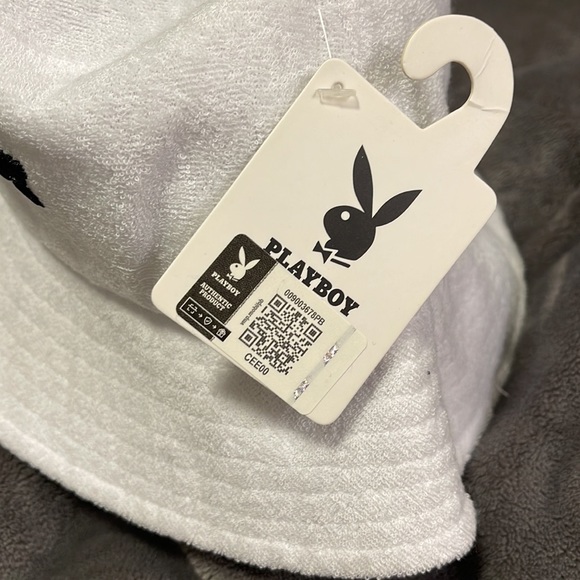 NWT White Playboy Bucket Hat - Picture 2 of 3